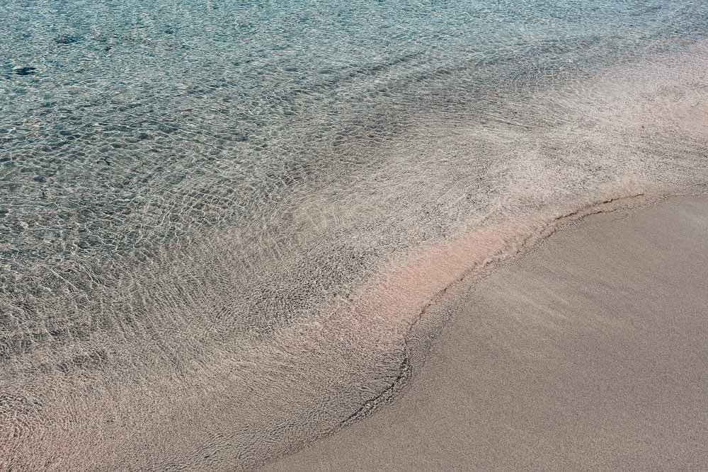 Le sable rose à Elafonisi, Crète